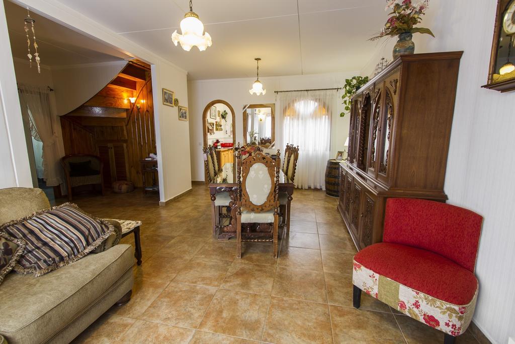 Bed And Breakfast Aijpel Ushuaia Esterno foto